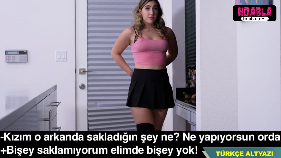 Koca yürekli baba, ergen kızını disipline etmeye çalışıyor.