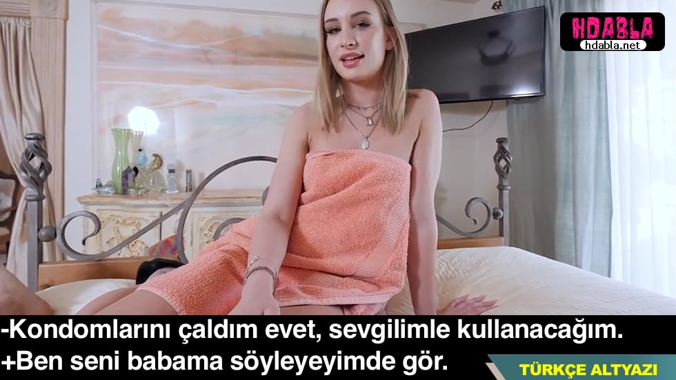 Anneme şantaj yaparak onu zor durumda bıraktım.