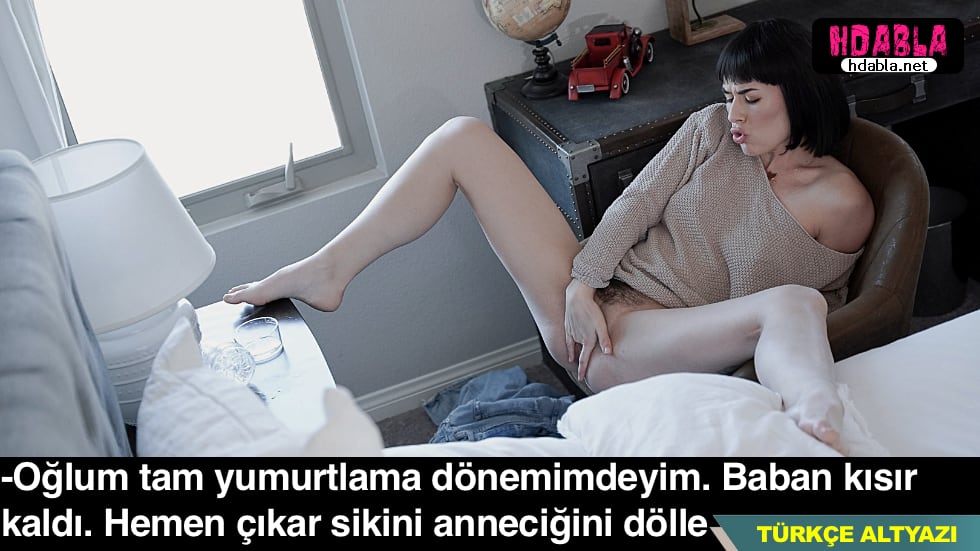 Uyuyan anneme dayanamayıp, onu uyandırdım.