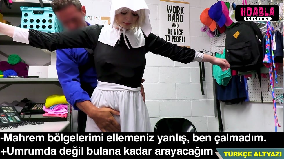 Annem beni kendi kimliğimle barışmaya teşvik etti.