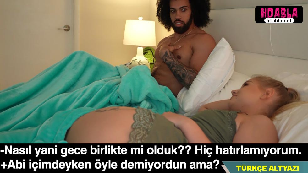 Üvey Annemle farklı yoga egzersizleri yapmayı denedik.