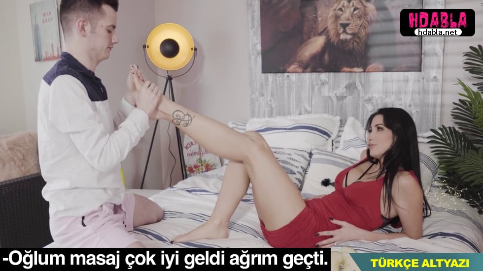 Annem, ev işlerini yapmayınca sinir krizi geçirdi.