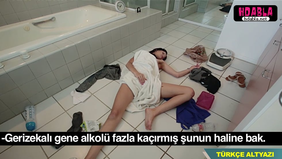 Üvey annem, plajda bikinili olarak gördüğümde…