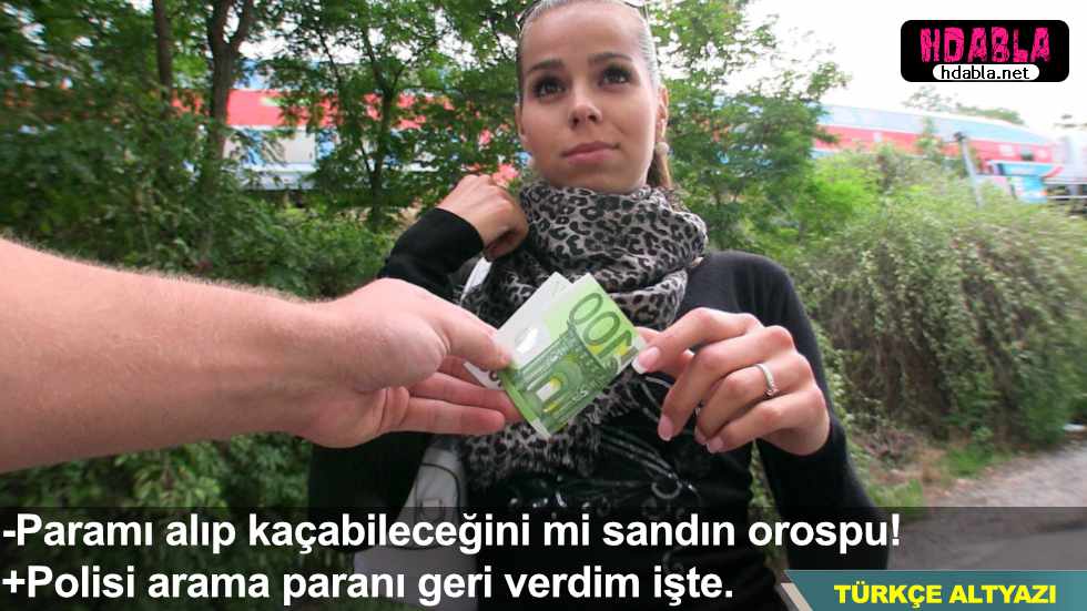 Yoga yaparken annem tayt giydiğinde ona destek oldum.