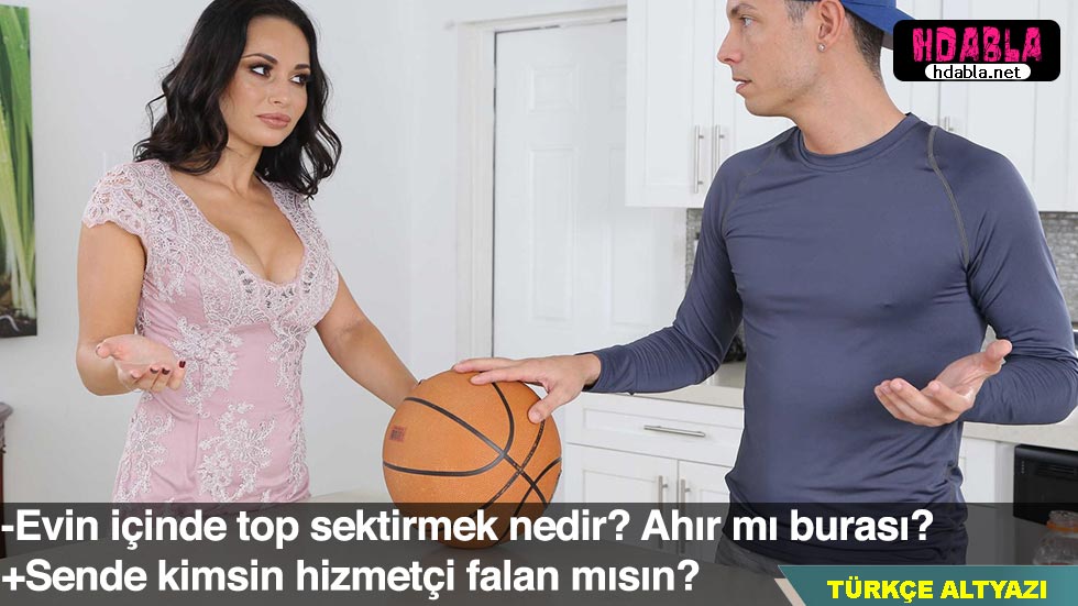 Ailemiz, bir arada güzel bir anıyı paylaşmak için çektiğimiz bir fotoğrafı yakaladık.