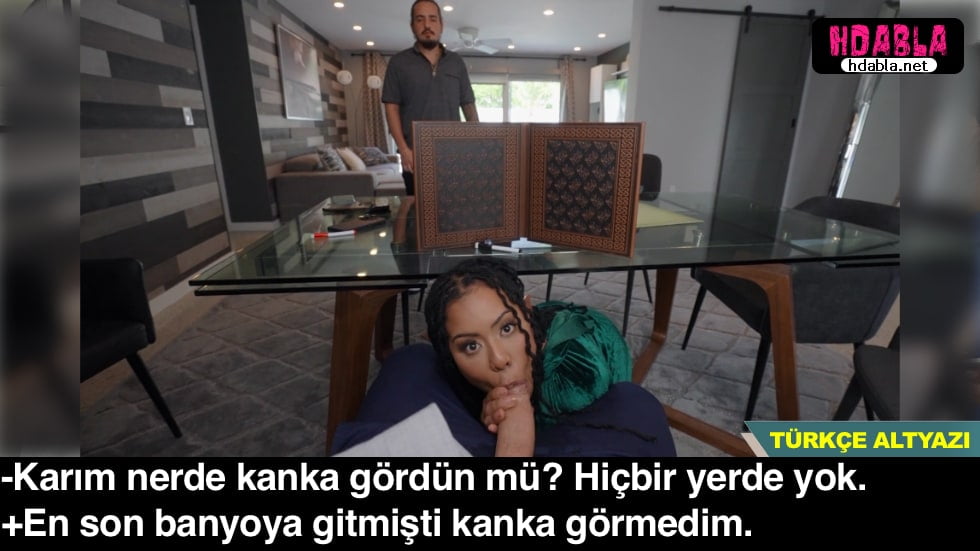 Annem, benim cinsel organımı gördüğünde şaşkına döndü veya çok şaşırdı.